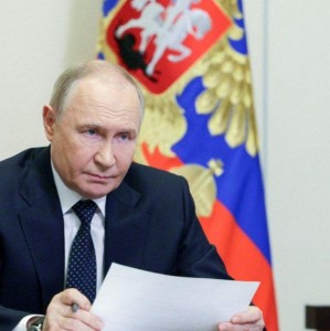 普京发狠，五常仅中国没入局，美媒猛然发现：中国在抄俄罗斯的底